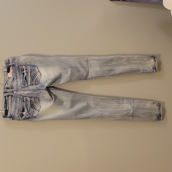 Almost Famous Jeans - Picture 2 of 6